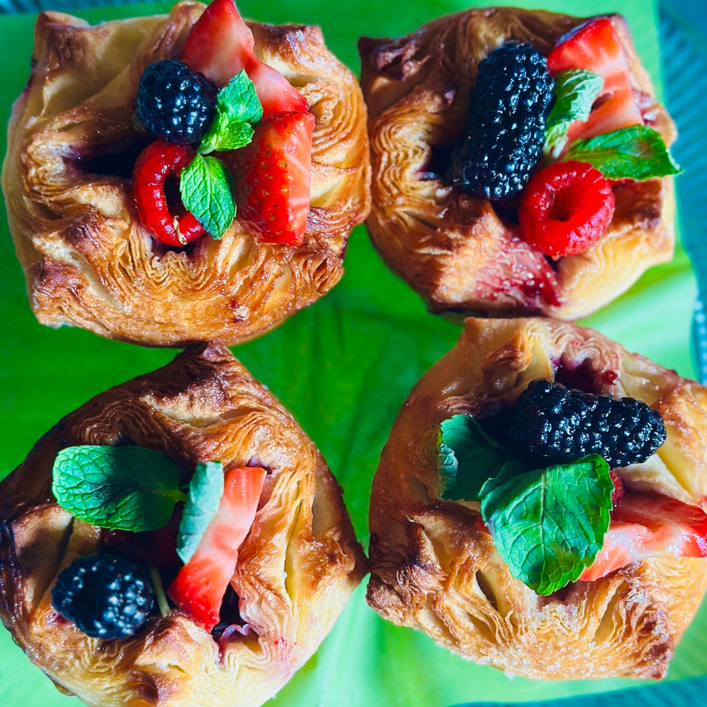 Croissant- Kouign Amann (includes 4 per order)