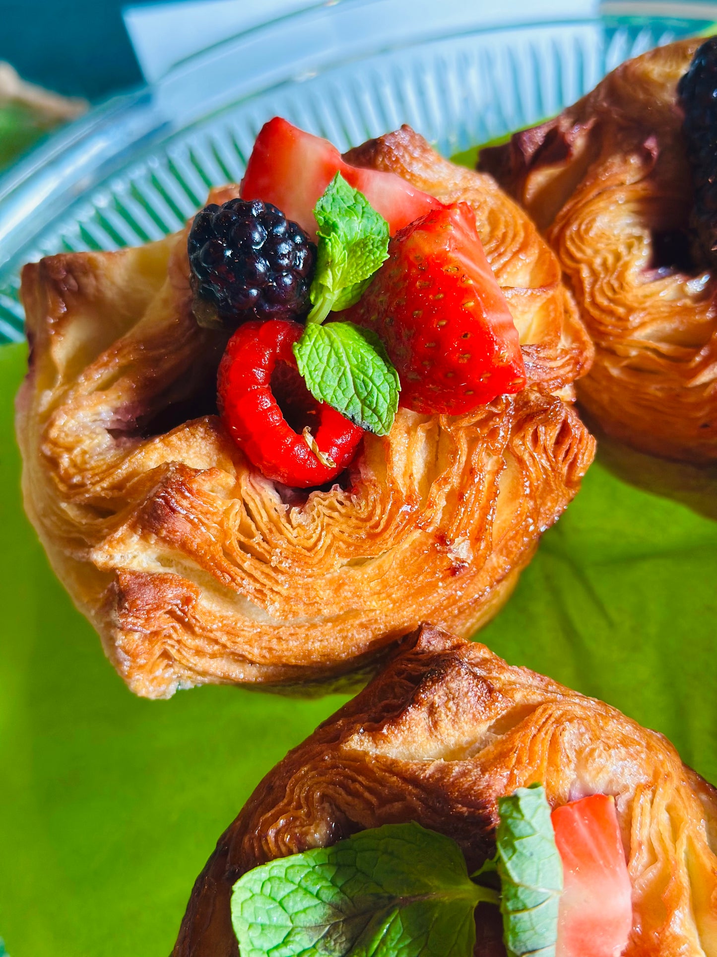 Croissant- Kouign Amann (includes 4 per order)