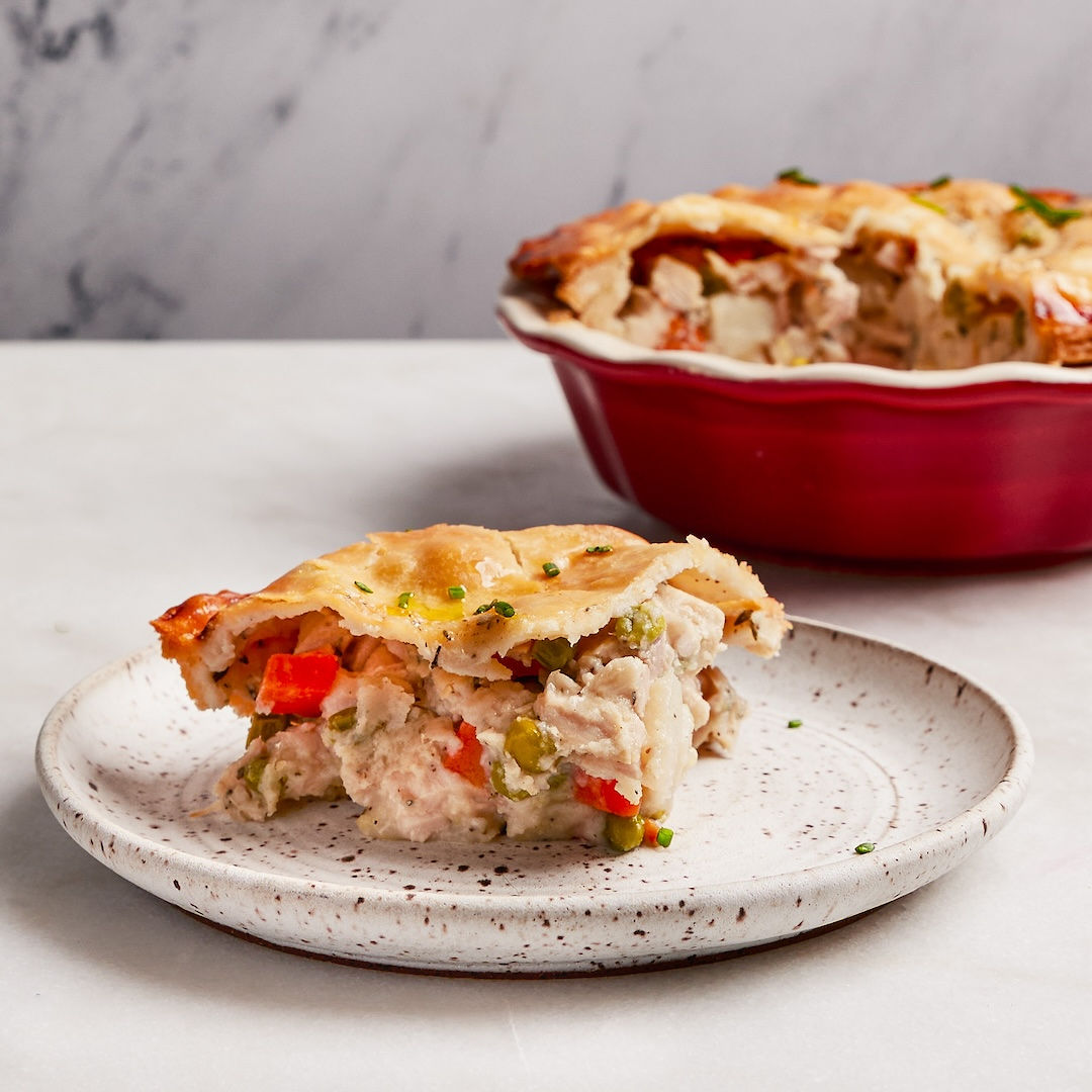 Artisan- Traditional Chicken Pot Pie 5” (includes 2 mini pies)