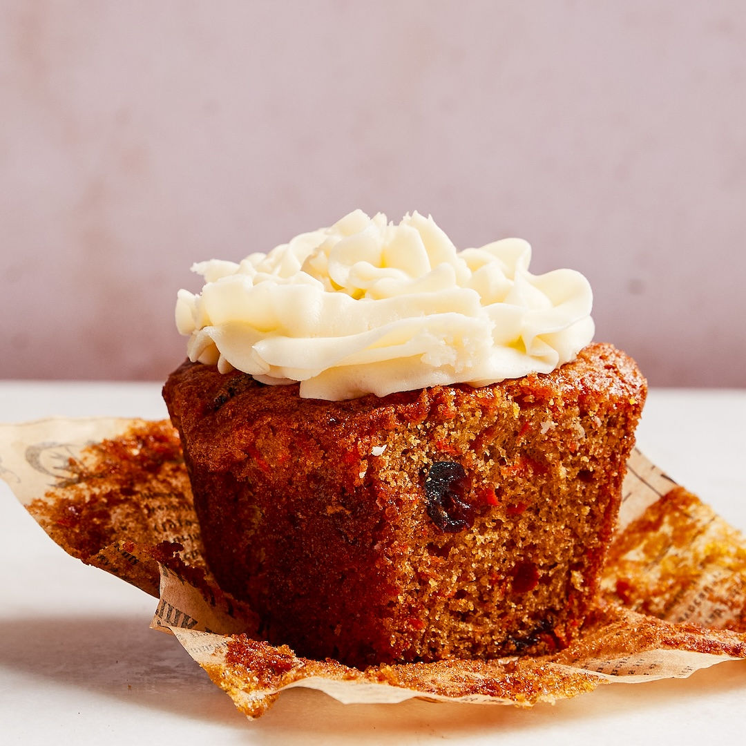 Muffins/Cupcakes: Carrot Cake with Craisins (includes 4 per order)